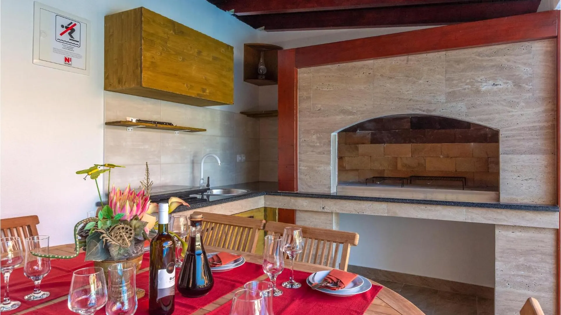 Nice Apartment In Plano With Kitchen Croatia